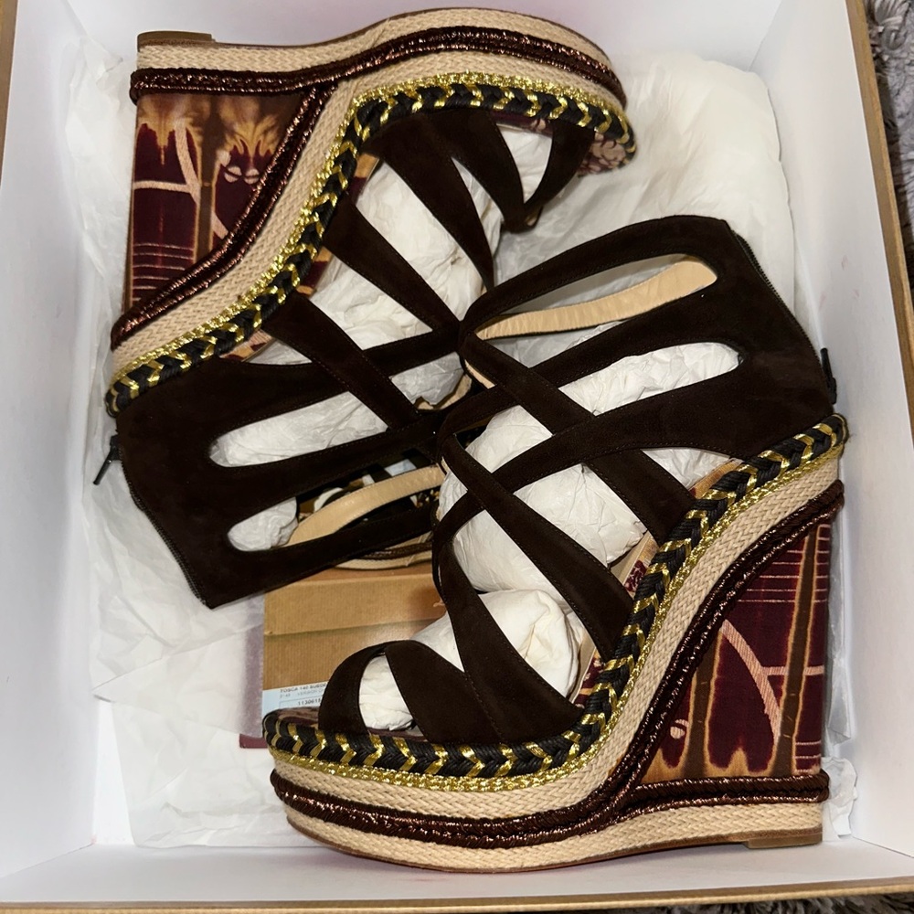 Christian Louboutin Tosca 140 Suede/Bazin Chocolate